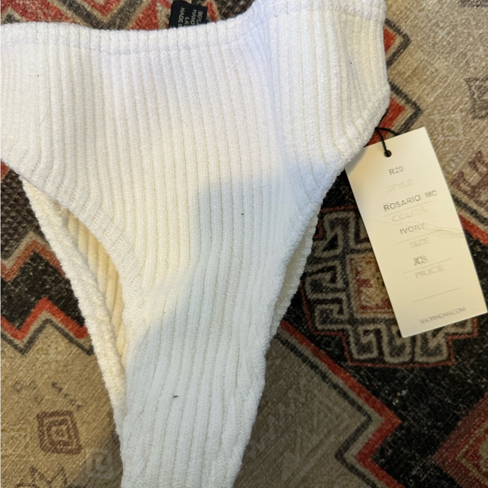 Indah Rosario bottoms